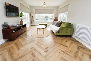 HIGH STREET- click for photo gallery